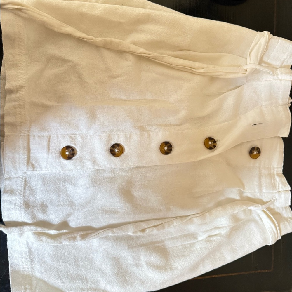 Hollister Ultra High-Rise White Skirt